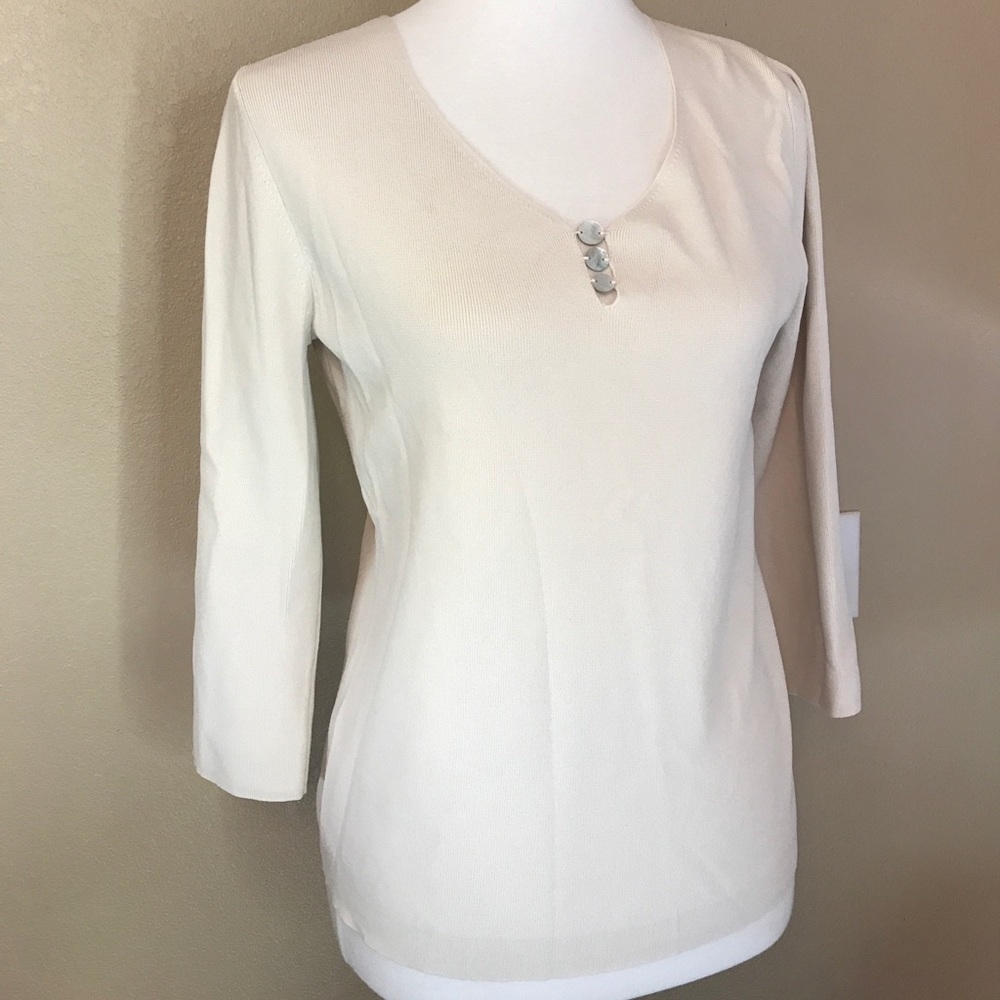 R.Q.T. Cream Casual Sweater M